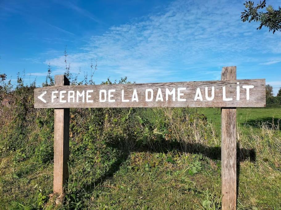 Gite La Dame Au Lit Gite A La Ferme Momignies Ngoại thất bức ảnh